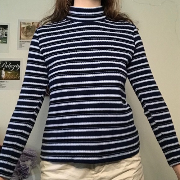 striped turtleneck - Picture 3 of 3